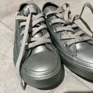 Converse All Star Metallic Silver Low Top Sneakers Size 5 Y2K